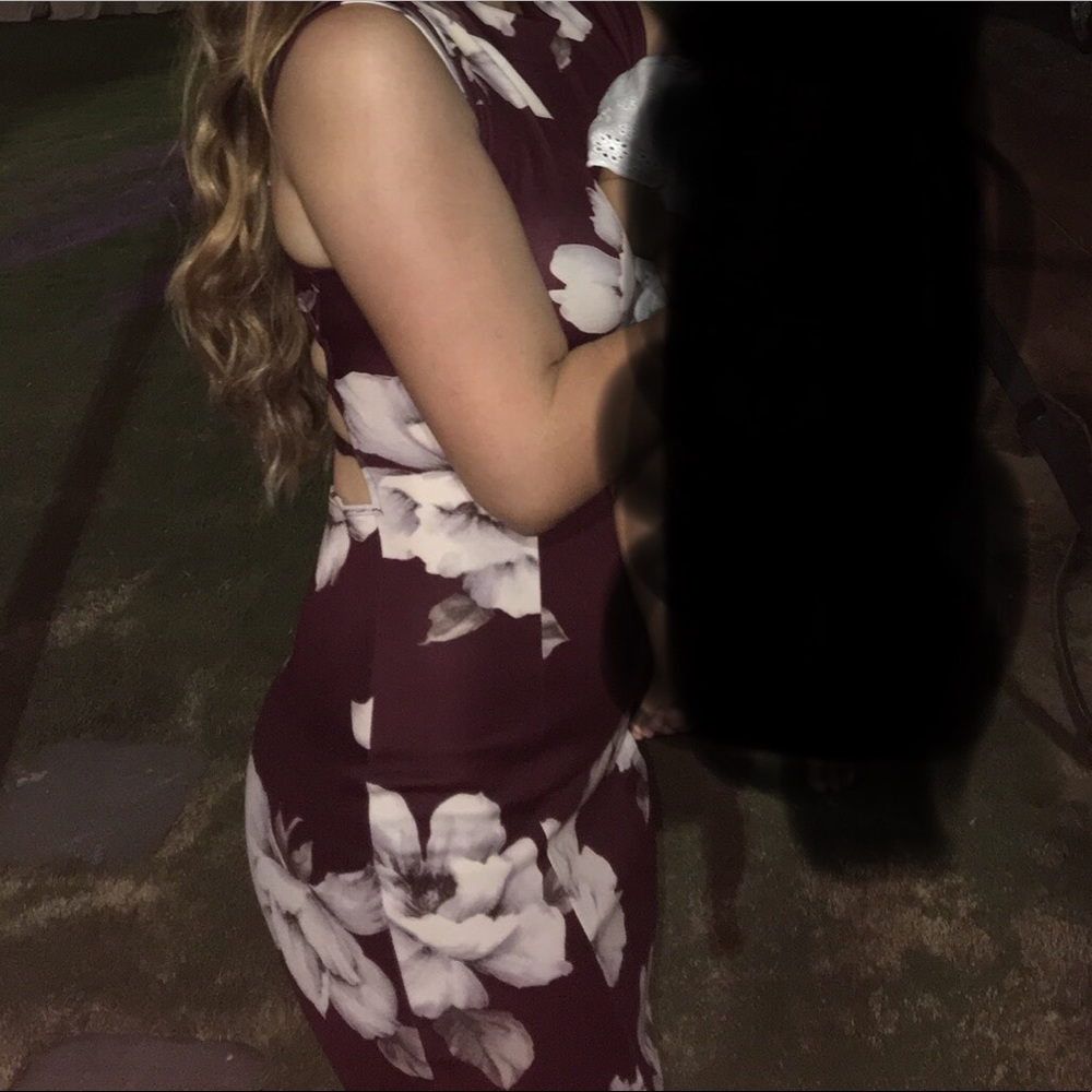 Short burgundy dress , (tie criss cross back)